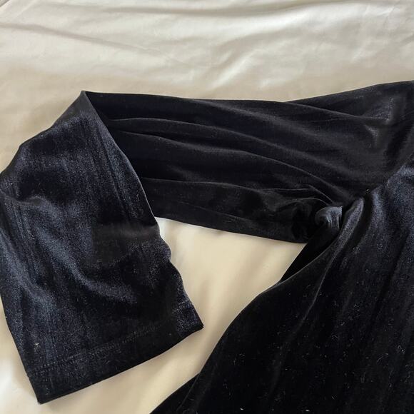 Black Velvet Velour Cardigan Wmn’s M Witchy WhimsyGoth Emo Romantic Grunge - Picture 3 of 8